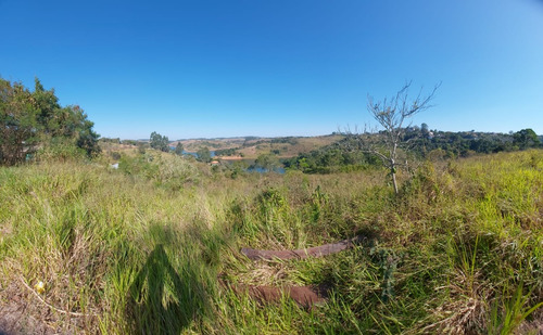 Terreno Com Fundo Para A Represa