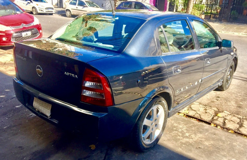 Chevrolet Astra Gls 2.0 4p 2007
