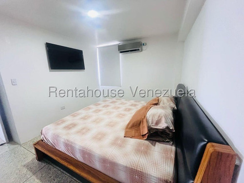 Jean Pavon Tiene Excelente Apartamento En Venta En El Este De Barquisimeto Lara 1 8 5 5 8