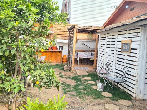 Casa En Venta De 4 Dorm. En Rancagua