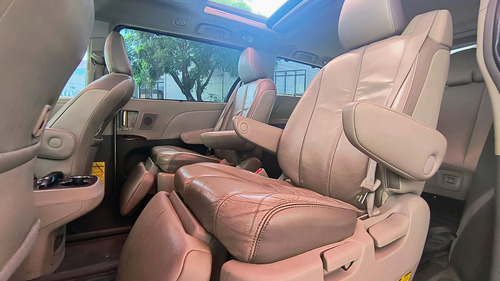Toyota Sienna 3.5 Limited V6 At