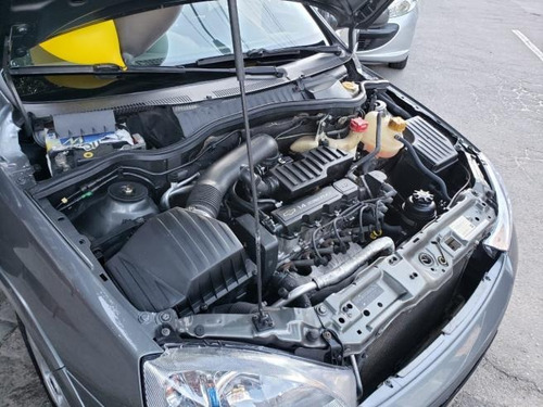 Corsa Sedan Premium 1.4 (flex) Completo 2011