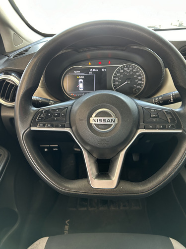 Nissan Versa 1.6 Advance Mt
