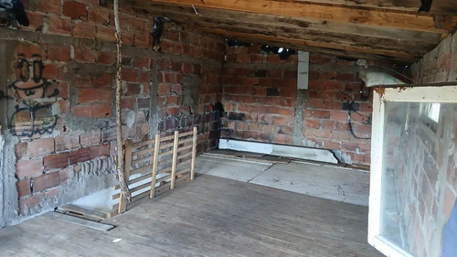 Venta Terreno Con Casa En Contrucción / F.u.camet