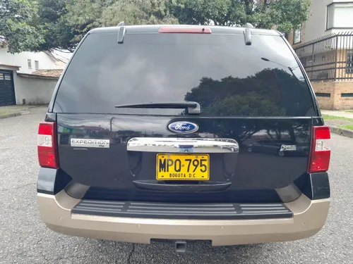Ford Expedition 5.4 XLT ATM 4X4 7 PUESTOS BLINDAJE 3