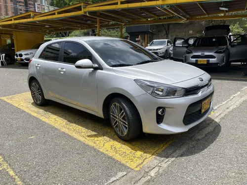 Kia Rio 1.4 Vibrant At 2020
