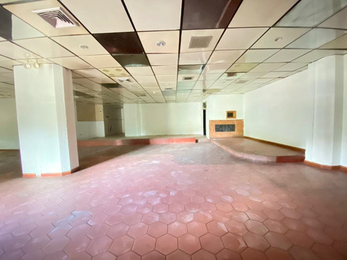 Imagen 6 de 15 de Se Vende Local Comercial En Prados Del Este - 508m²