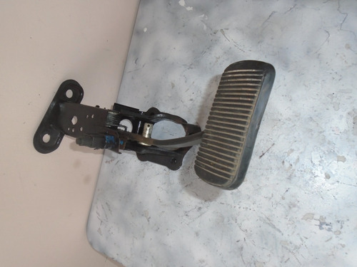 Imagen 3 de 3 de Vendo Pedal De Freno De Ford Taurus Año 2005, Automatico