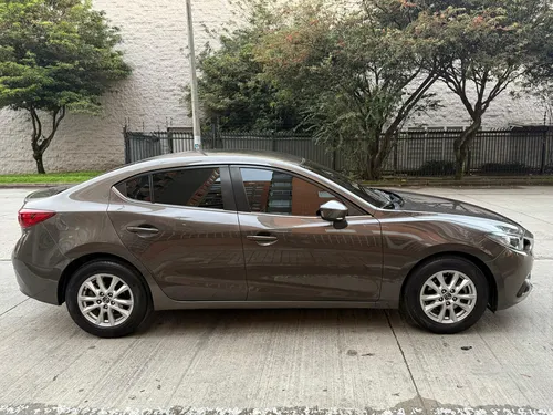 Mazda 3 2.0 Prime