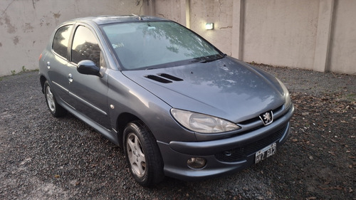 Peugeot 206 1.6 Xr Premium