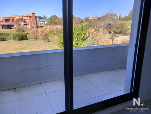 Casa De 4 Dormitorios En Lomas De La Tahona