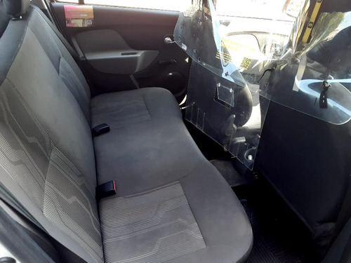 Renault Logan Expression 1.6 8v