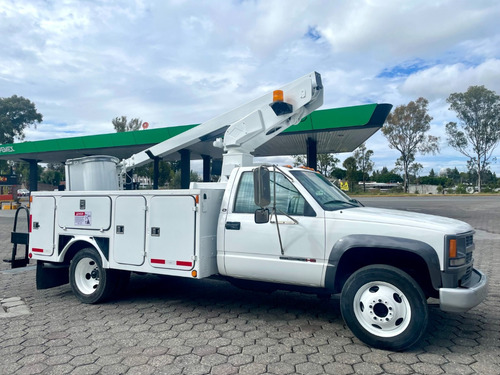 Grua De Canastilla / Chevrolet 3500 10 Mts