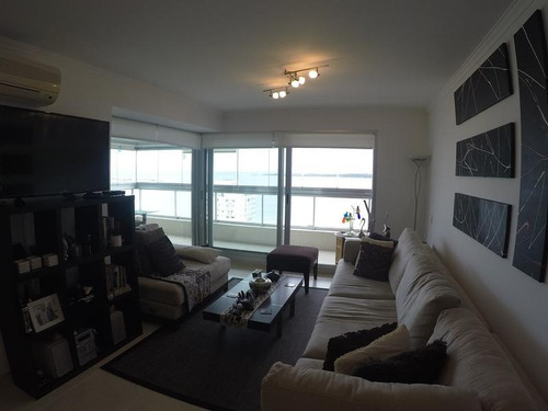 Departamento - Playa Mansa