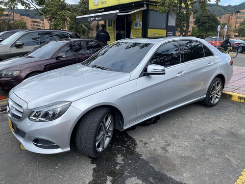 Imagen 4 de 21 de Mercedes Benz E200 2.0