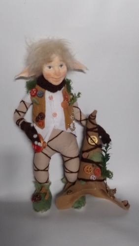 Duende Artesanal 40 Cms De Fieltro Agujado Articulado Beige
