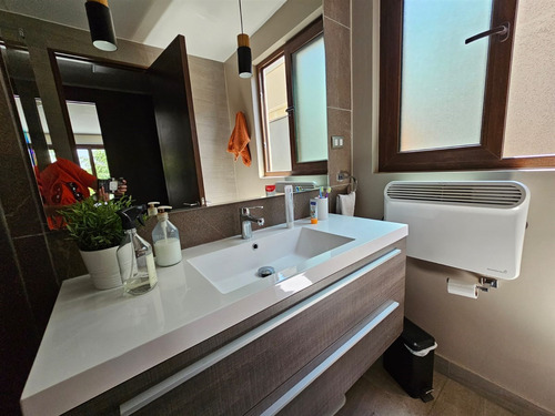 Arriendo En Santa Elena Cercano A Chicuro 3d Y 3b