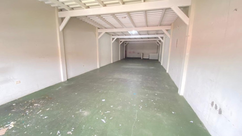 Imagen 4 de 7 de En Alquiler Local Comercial Frente Al Mercado De Puerto La Cruz/ Roger Mongua +58 412-8762622