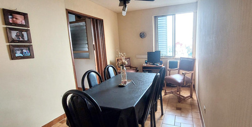 Venta Departamento 4 Ambientes En Flores. Excelente Ubicacion