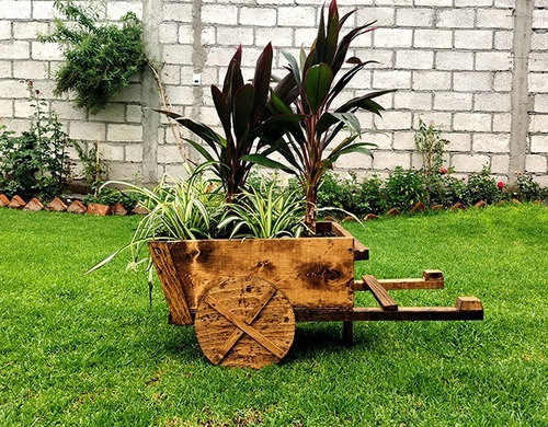 Imagen 8 de 9 de Maceta De Madera Tipo Jardinera De Carreta Color Roble