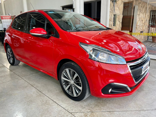 Imagen 2 de 11 de Peugeot 208 1.6 5ptas Allure 115cv
