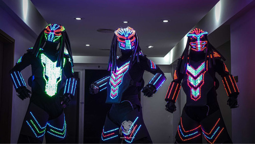 Imagen 5 de 5 de Show Robots De Led Depredadores Luminosos Láser Shows