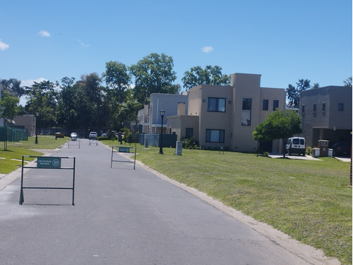 Venta Lote Barrio Cerrado Malvinas Argentinas