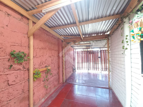 Casa En Venta De 2 Dorm. En Puente Alto, Js