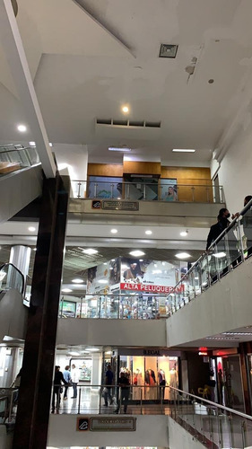 Imagen 2 de 15 de Local Plaza Las Americas