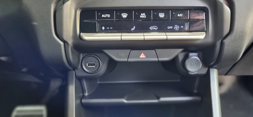 Citroën Basalt 1.0 T200 Shine Cvt
