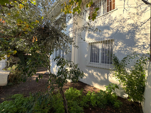 Oportunidad De Casa En Ñuñoa (96425)