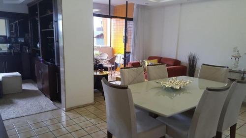 Imagem 2 de 10 de Apartamentos - Ref: V556