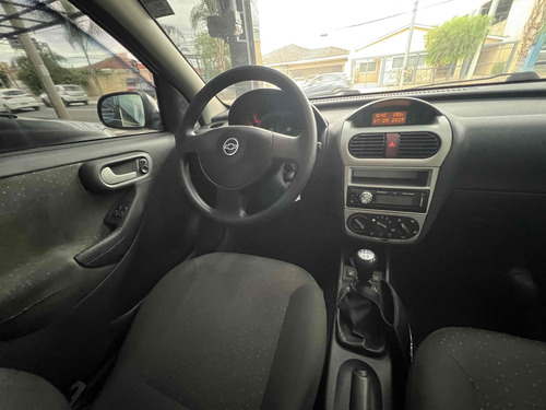 Chevrolet Corsa 1.4 MPFI PREMIUM SEDAN 8V FLEX 4P MANUAL