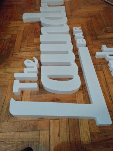 Letras Corpóreas En Polyfan