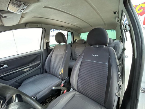 Volkswagen Crossfox Crossfox 1.6 MI FLEX 8V 4P MANUAL