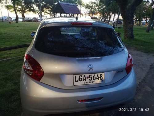Peugeot 208 Cupe 1.2