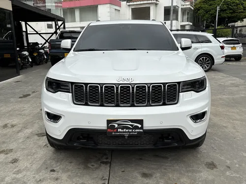 Jeep Grand Cherokee Laredo Tp 3600cc 4x4