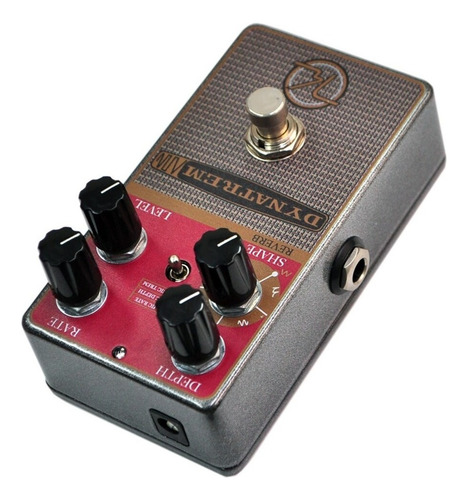 Pedal De Efecto Keeley Dynatrem Dynamic Tremolo Palermo Color Dorado