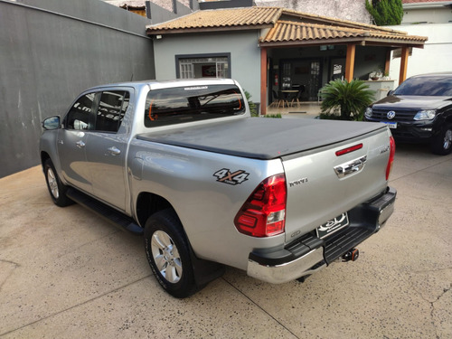 Toyota Hilux 2.8 SR 4X4 CD 16V DIESEL 4P AUTOMÁTICO