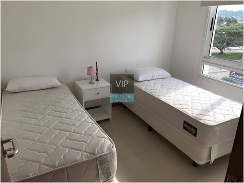 Apartamento En Aidy Grill, 2 Dormitorios Alquiler Anual - Ref: 240