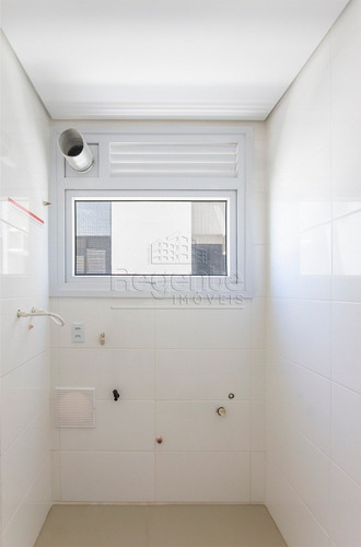 Imagem 5 de 15 de Apartamento A Venda Com 3 Quartos No Centro De Florianopolis - V-81606