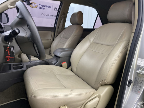 Toyota Fortuner 2.7 Urbana 4x2