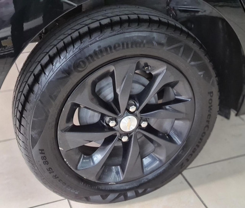 Imagen 4 de 11 de Chevrolet Onix Ls 2021