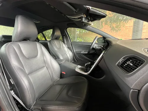 Volvo S60 T5 2.0cc At Aa 4x2