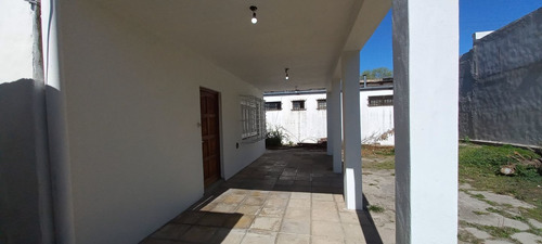 Imagen 5 de 20 de Casa Con Lote De 572 M2 -super Precio