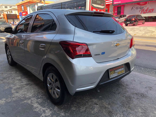 Imagem 5 de 11 de Chevrolet Onix 2018 1.0 Lt 5p