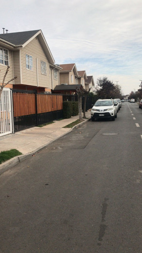 Excelente Casa 2 Pisos, 4 Dormitorios, 2 Baños, Living Comed