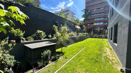 Departamento En Venta De 3 Dorm. En Vitacura