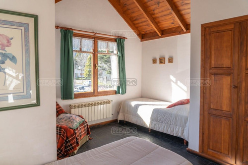 Turístico Cabaña En Venta Ubicado En Centro, San Martin De Los Andes, Patagonia