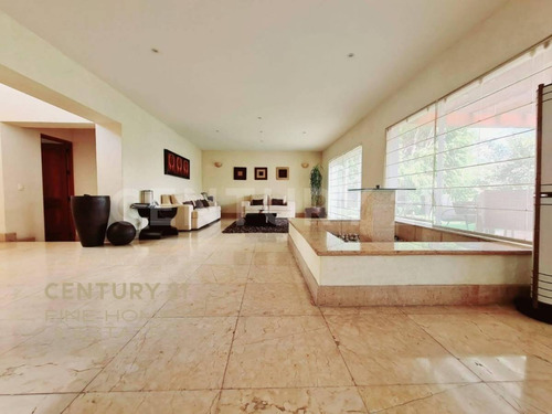 Venta De Casa En La Vista Country Club, Atlixcáyotl, Puebla, De 3 Recámaras
